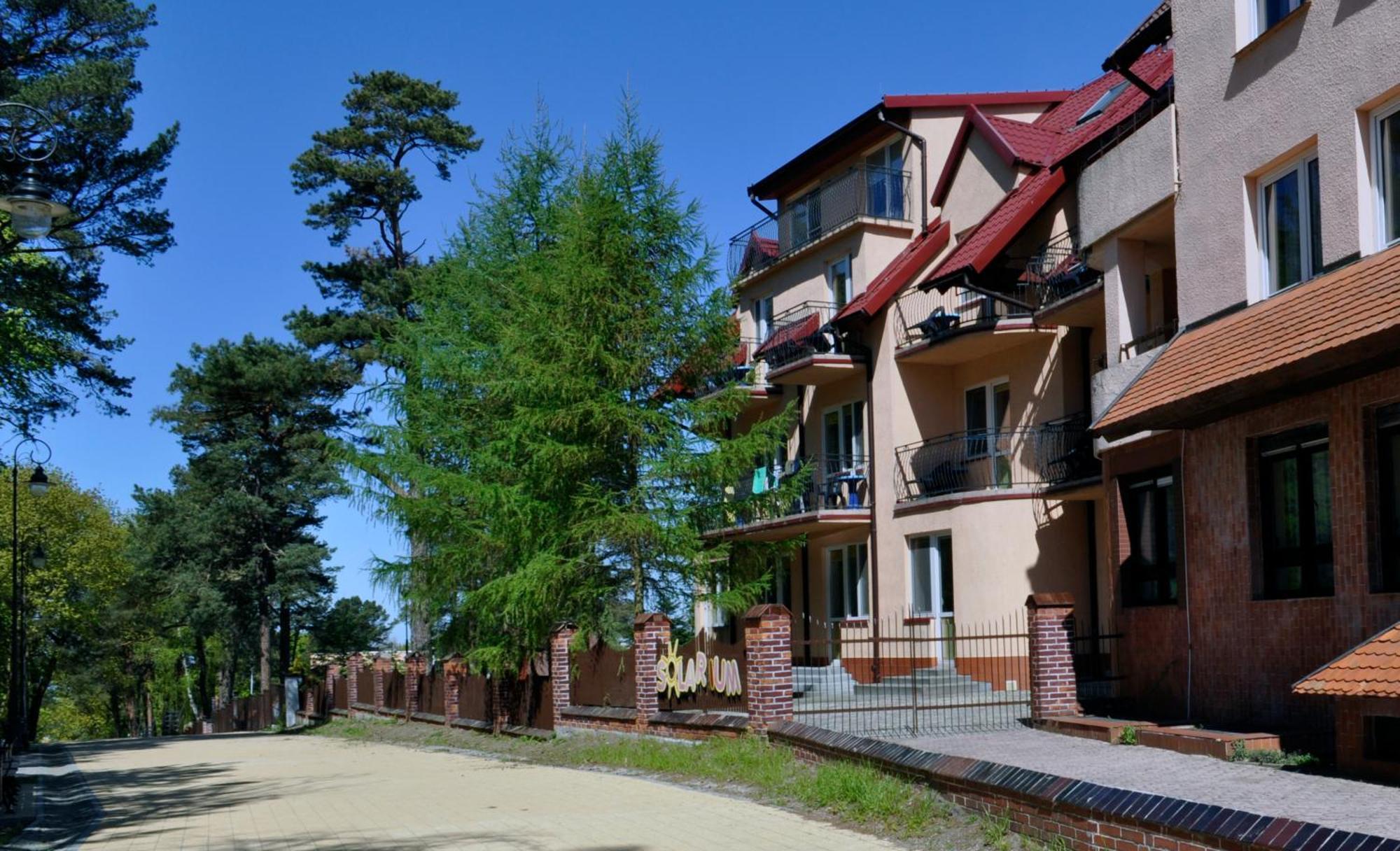 Pensjonat Resident Krynica Morska Exteriör bild