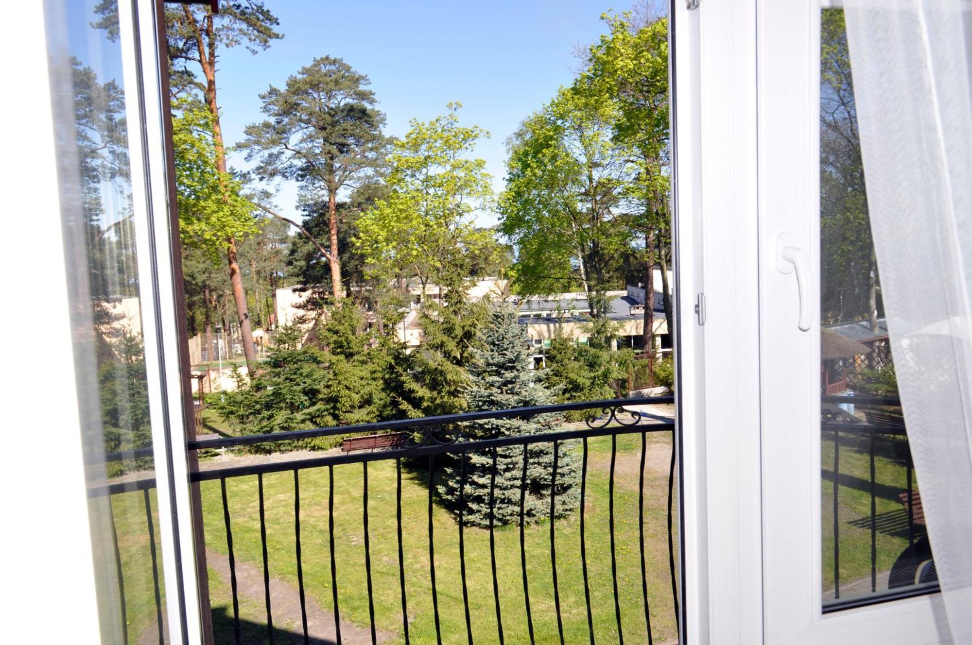 Pensjonat Resident Krynica Morska Exteriör bild